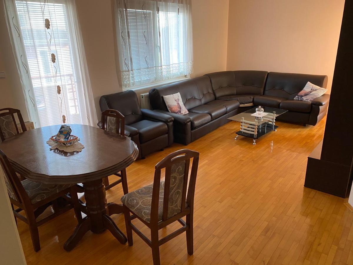 Apartman Centar ヤゴディナ エクステリア 写真